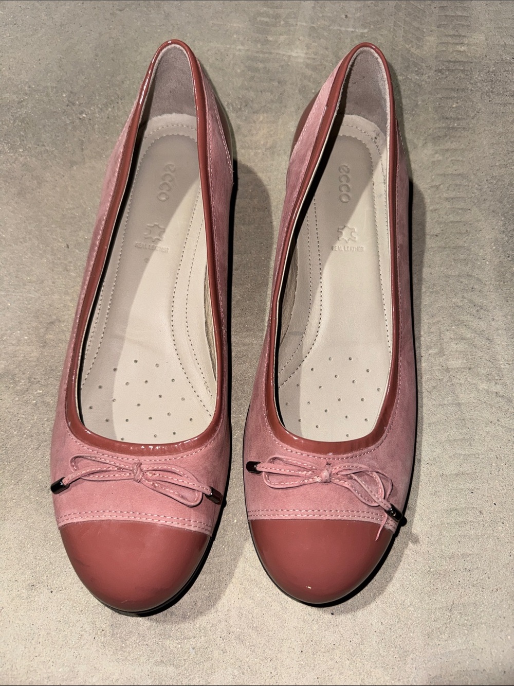 ECCO women’s leather Soft Pink Ballet Flats with Bow size 41 or US 10/10.5 NWOT